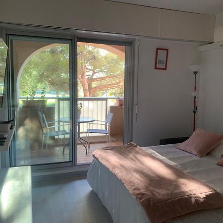 Hyeres Beach Luaran gambar