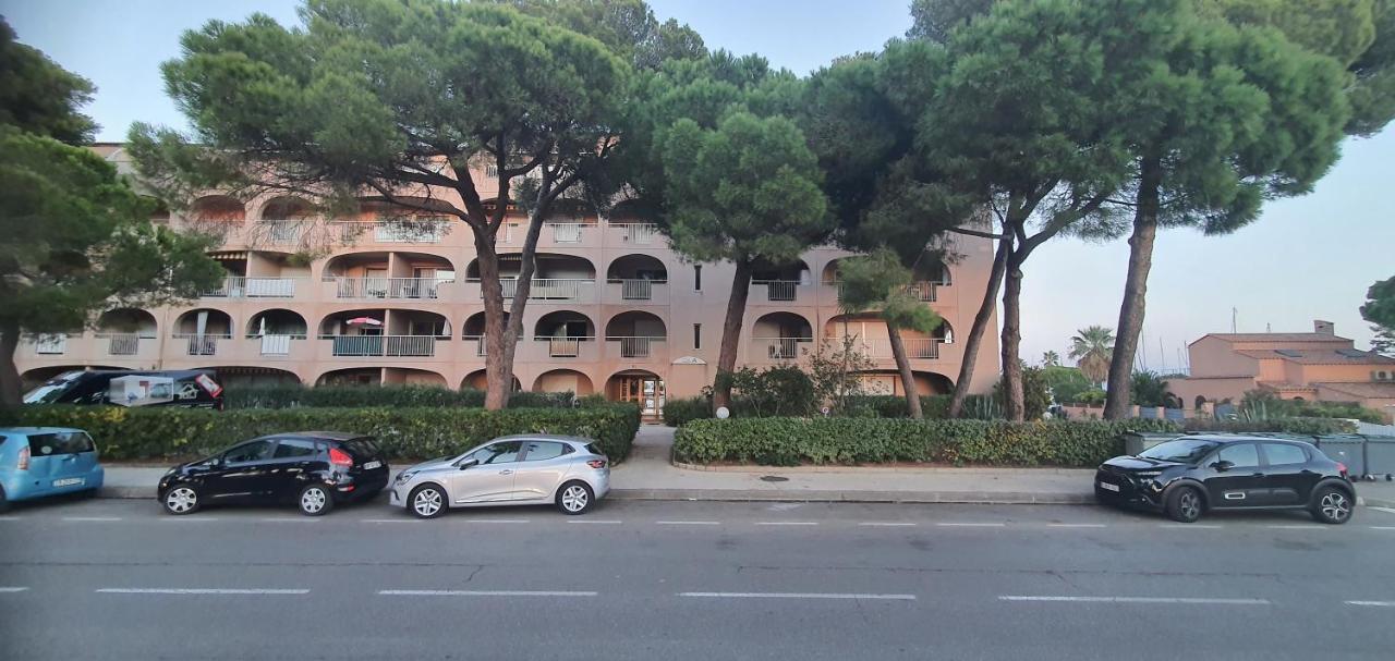 Hyeres Beach Luaran gambar