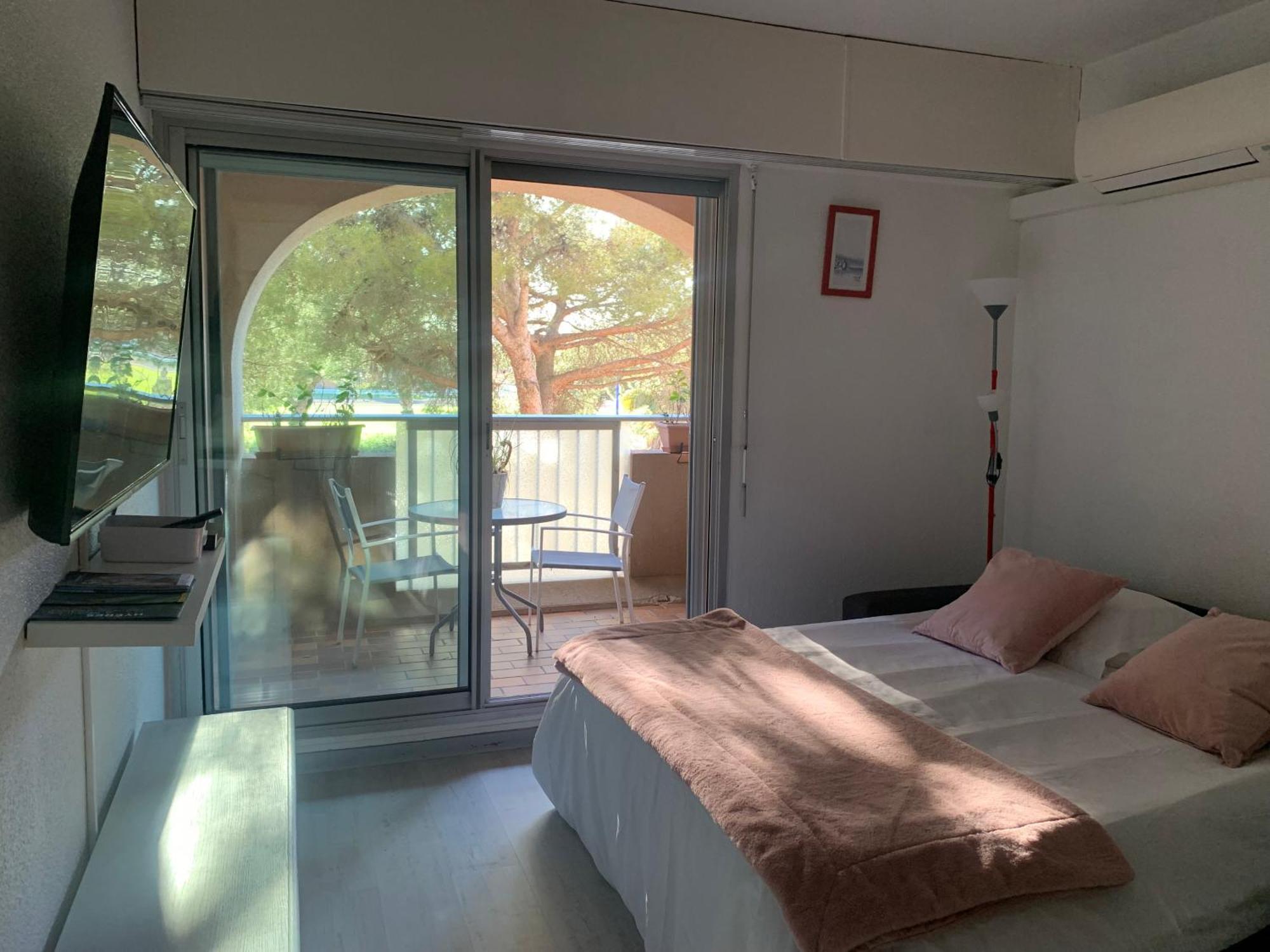 Hyeres Beach Luaran gambar
